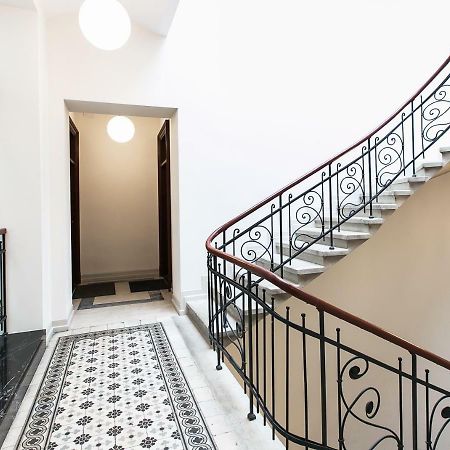 Old Town Brigue Apartment By Otium Krakow Luaran gambar