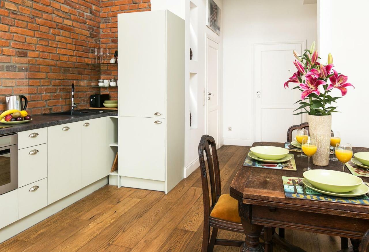 Old Town Brigue Apartment By Otium Krakow Luaran gambar