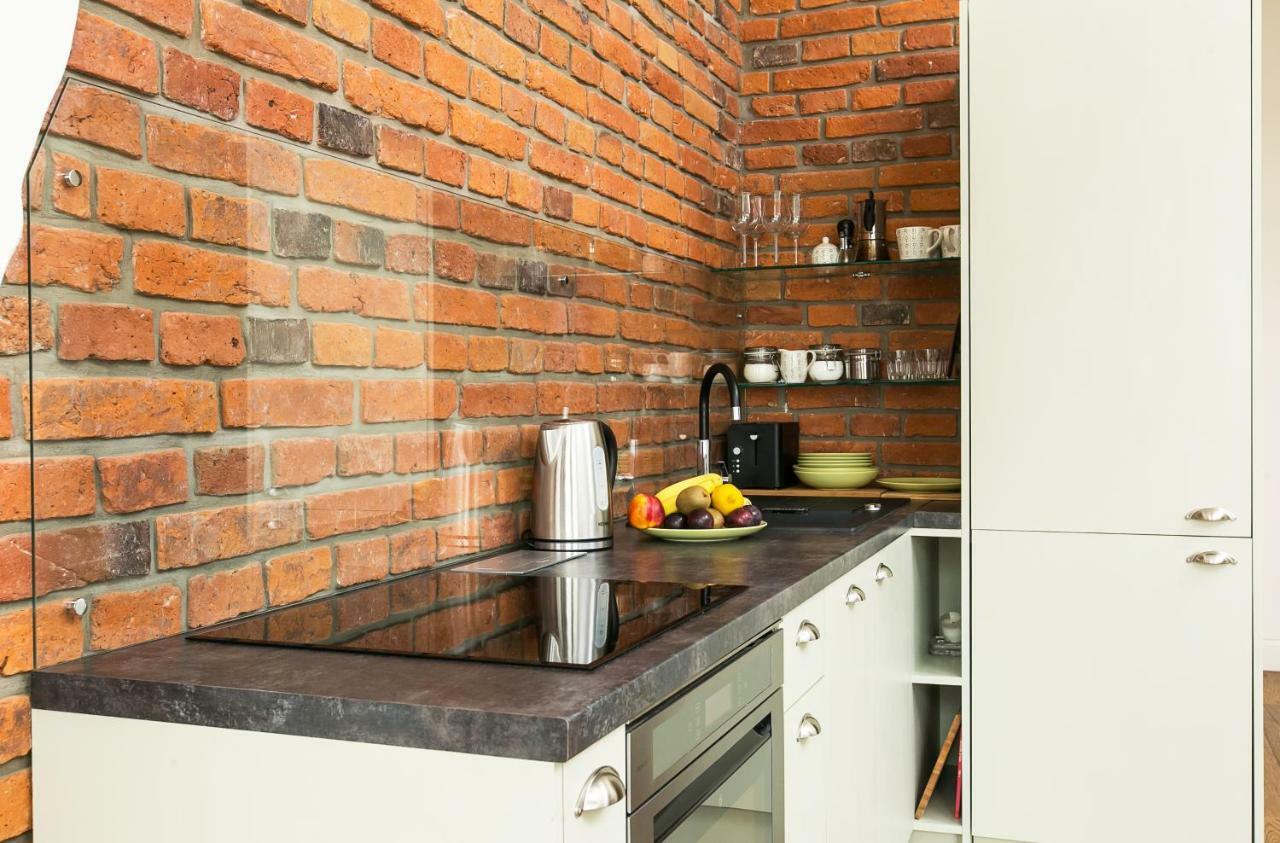 Old Town Brigue Apartment By Otium Krakow Luaran gambar