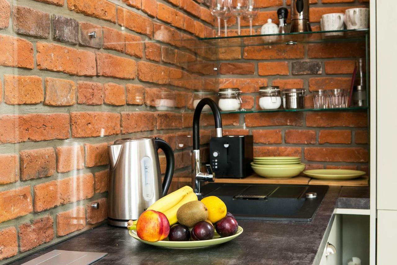 Old Town Brigue Apartment By Otium Krakow Luaran gambar
