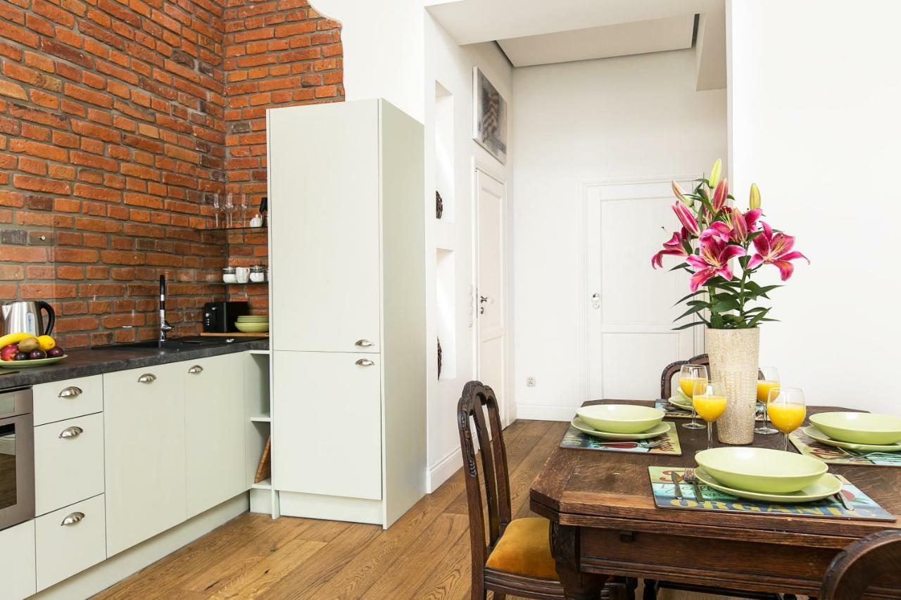 Old Town Brigue Apartment By Otium Krakow Luaran gambar