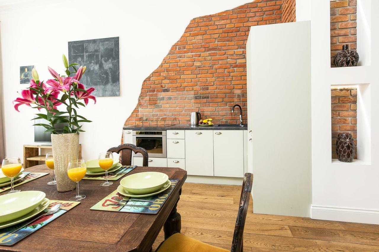 Old Town Brigue Apartment By Otium Krakow Luaran gambar